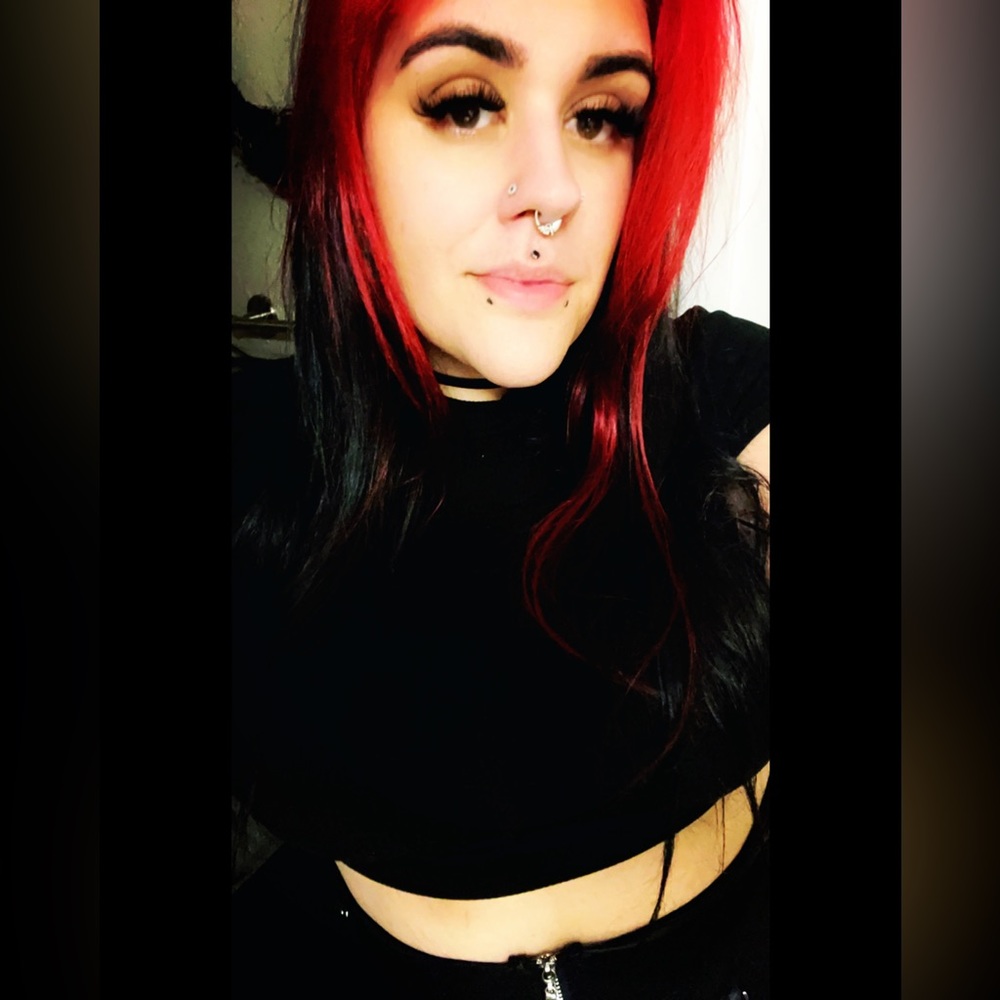 Meet your Posher, Danielle